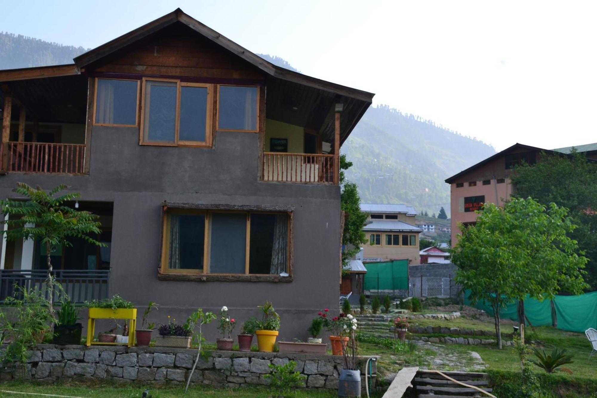 West End Lodges Neelum Exterior photo