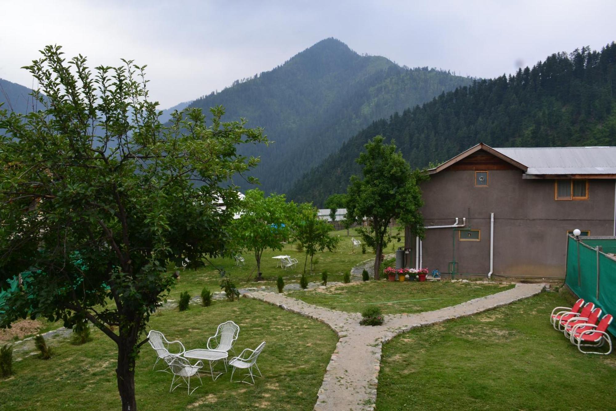 West End Lodges Neelum Exterior photo