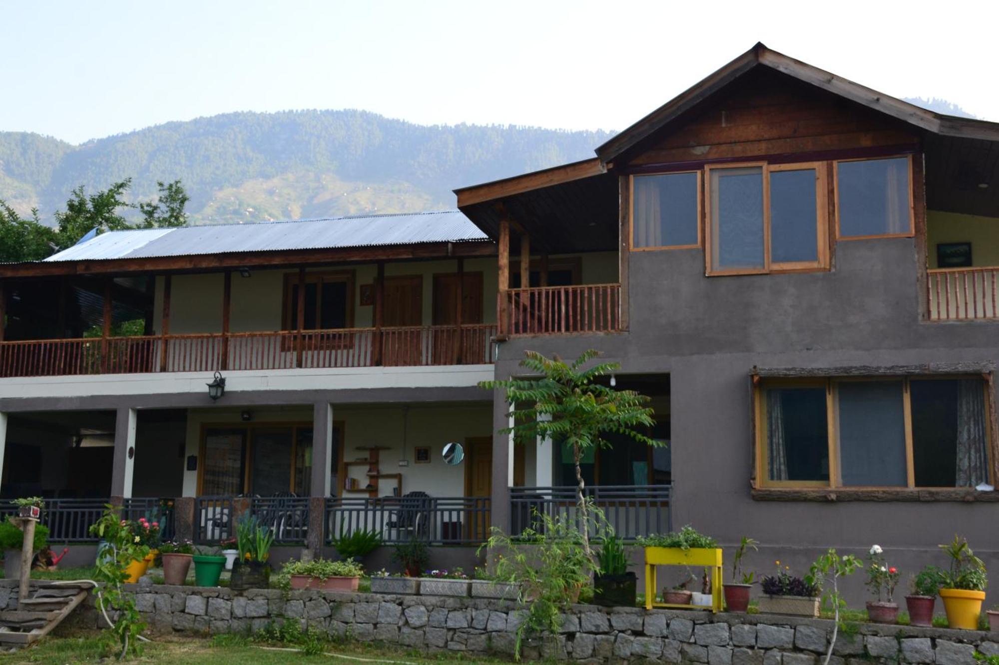 West End Lodges Neelum Exterior photo