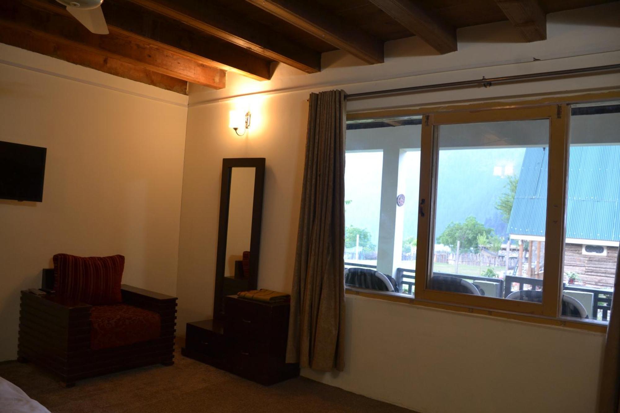 West End Lodges Neelum Exterior photo