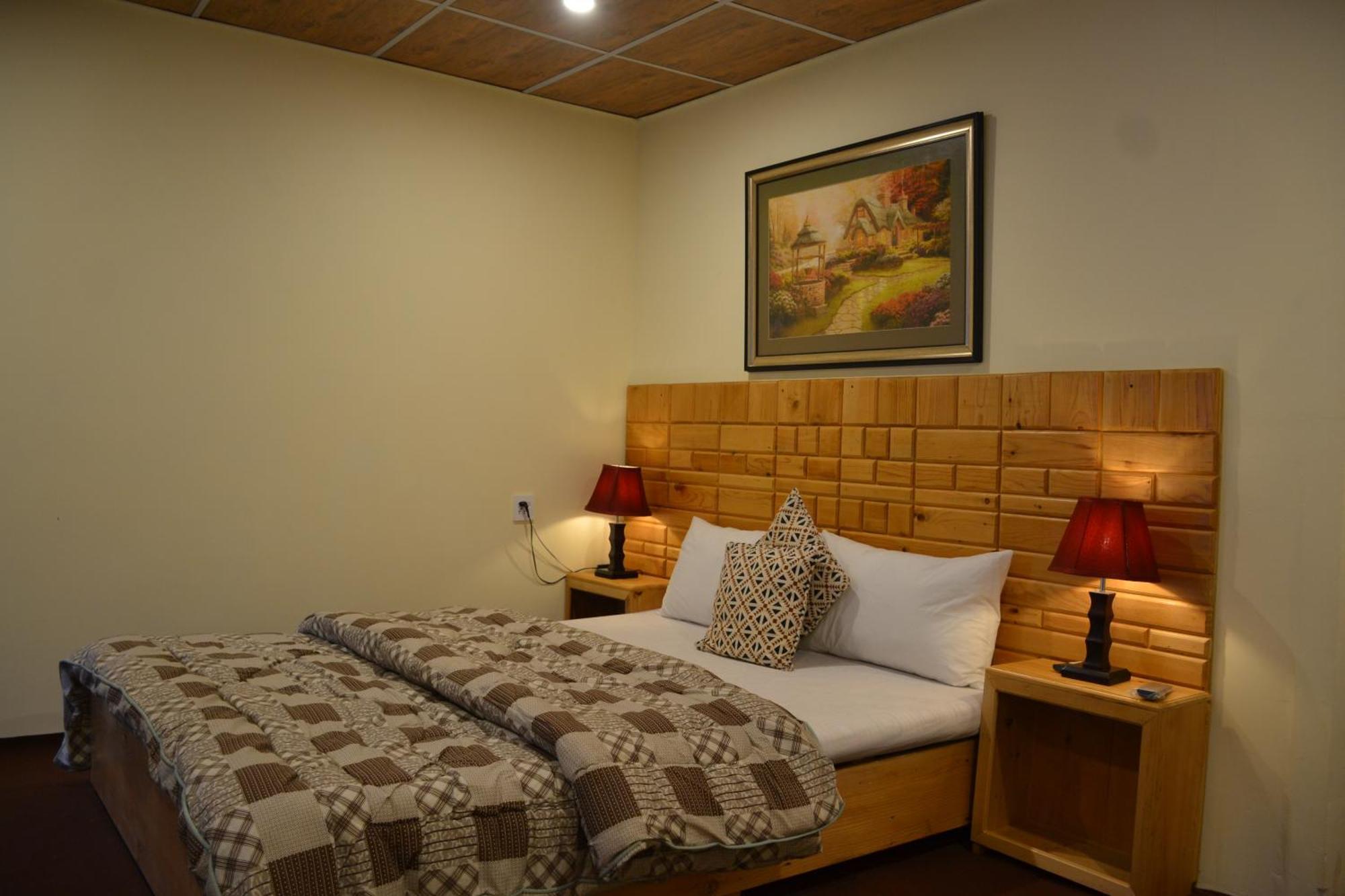 West End Lodges Neelum Exterior photo